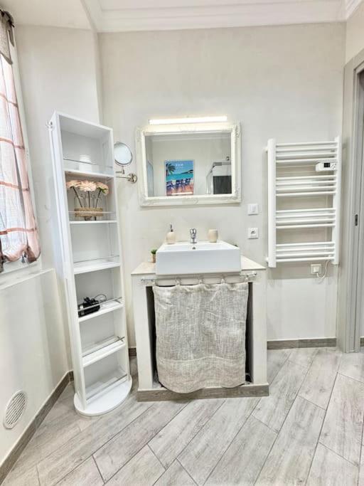 Appartement Le Palmero Centre Ville, Plage, Clime Menton